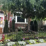 Toronto Garden Inn