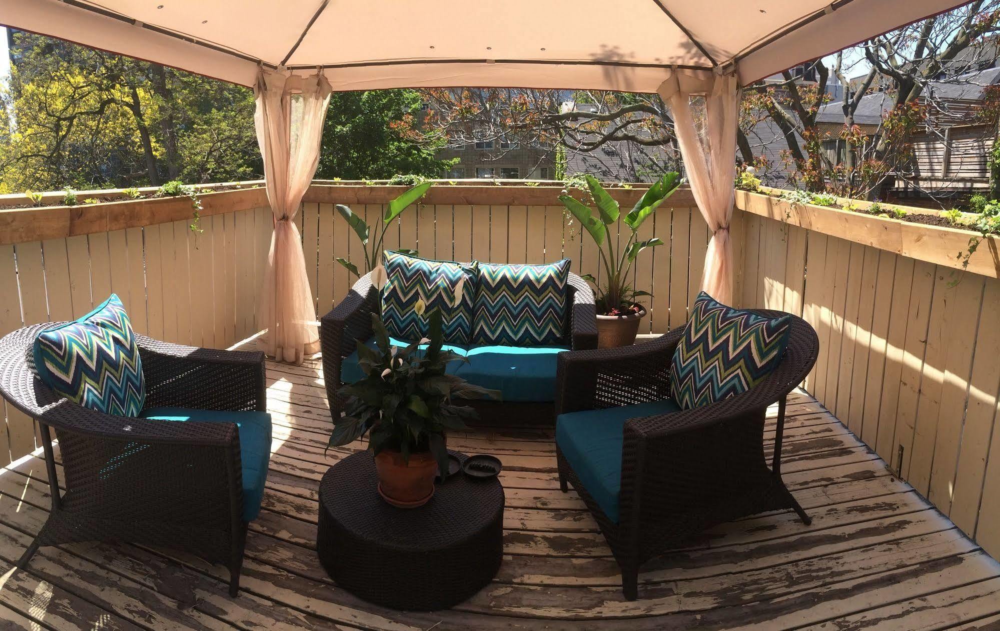 Garden Bed & Breakfast 3*
